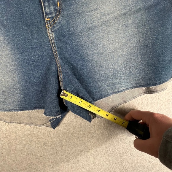 Signature Levi Strauss High Rise Shorts 18 Blue Denim Distressed W34 - Picture 5 of 11